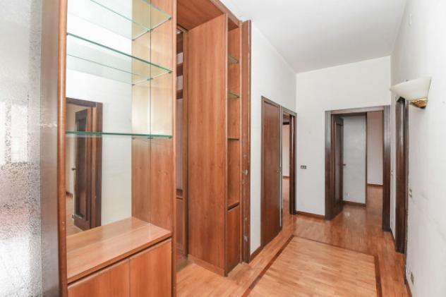 Appartamento di 235 m² con 5 locali e box auto in vendita a Seregno - Foto 12