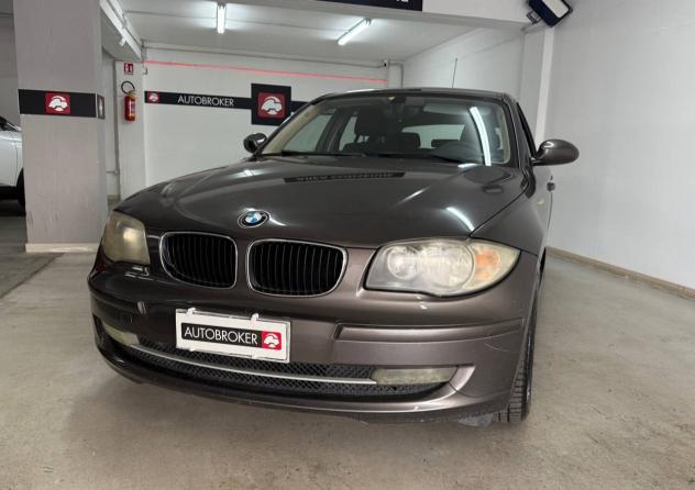 BMW Serie 1 (E87) 118d cat 5 porte Futura DPF - Foto 2