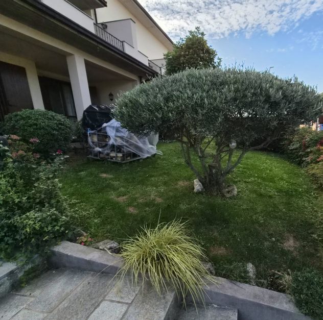 TRILOCALE CON BOX DOPPIO E PICCOLO GIARDINO - Foto 10