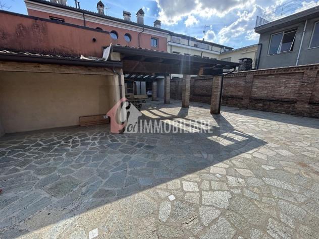 Villa Indipendente Finemente Ristrutturata con Cortile Privato - Foto 3