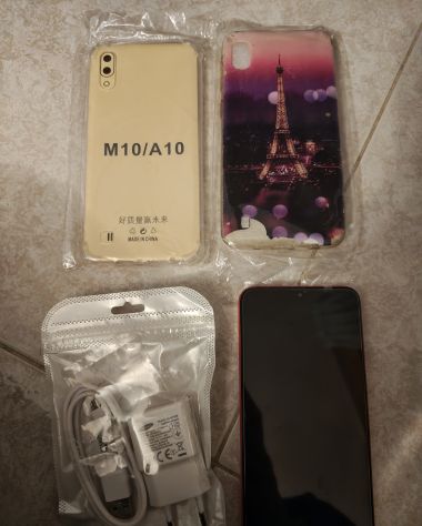 Samsung Galaxy A10 - Foto 2