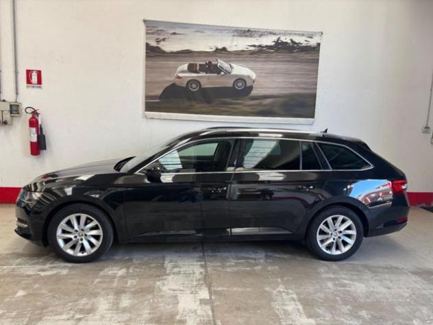 SKODA Superb 2.0 TDI EVO 150 CV SCR DSG Wagon Executive rif. 24068194