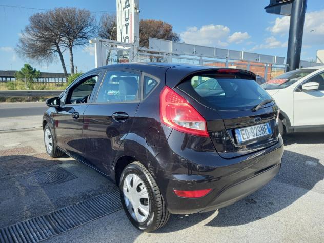 Ford Fiesta 1.2 Gpl Titanium 5 porte - Foto 5