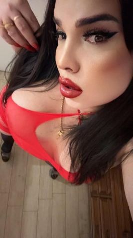 POLICORO LIDO—NEW NEW NEW -MISTRESS DOMINANTE — CRISTINA TRANS-ARRIVATA LA BELLISSIMA FOTO 100% REALISSIMA TRANS ATTIVA E PASSIVA COME TU MI VUOI - Foto 4 Tel:3509089307