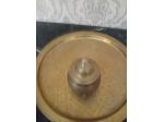 Piatto in ottone decorativo