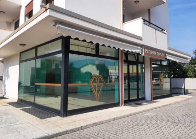 Immobile di 200 m² con 2 locali in vendita a Castelfranco Veneto - Foto 3