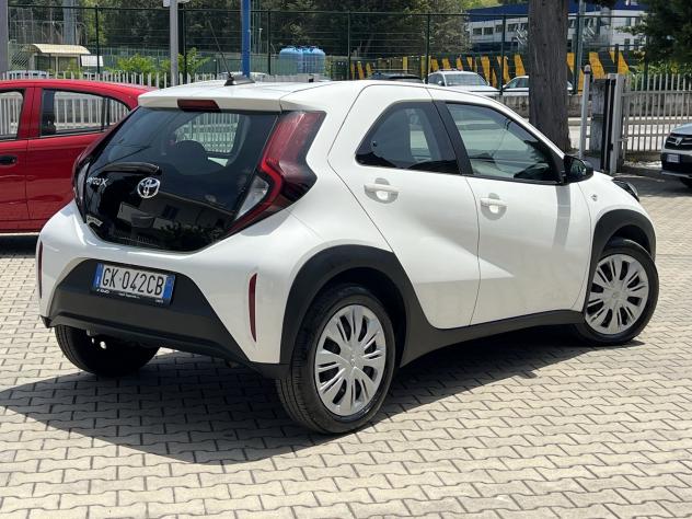 Toyota Aygo X 1.0B (72 CV) Active - Foto 4