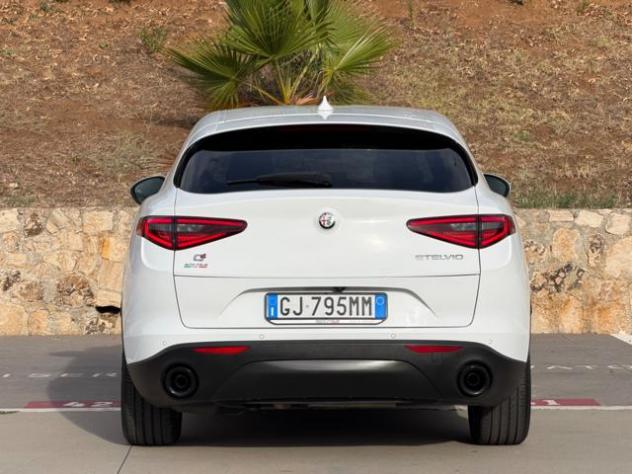 ALFA ROMEO Stelvio 190CV Q4 SPRINT+CAMBIO F1+19''+RCAM+VETRISCURI rif. 24127818 - Foto 7