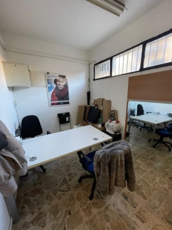 LOCALE COMMERCIALE - IDEALE PER UFFICIO O PICCOLO NEGOZIO. - Foto 3