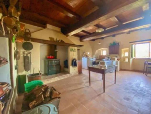 Immobile in asta di 1036 m² con più di 5 locali in vendita a Massa Martana - Foto 4