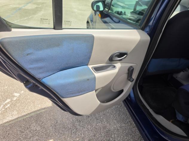 Renault Modus 1.5 dCi 65CV Confort - Foto 5