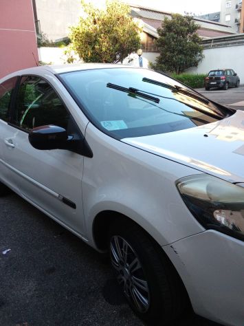 RENAULT CLIO 2010 - Foto 2