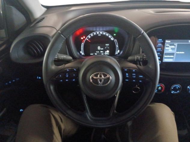 Toyota Aygo X 1.0B (72 CV) Active - Foto 8