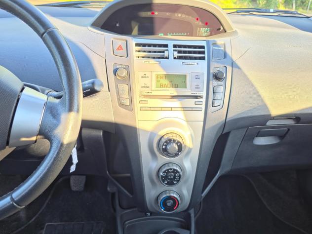 Toyota Yaris 1.0 5 porte Sol CV-69 E4 Manuale NEO 2009 - Foto 10