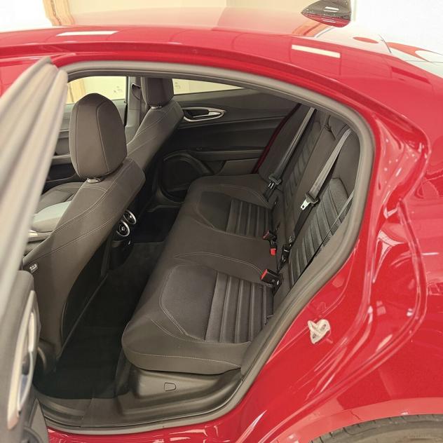 Alfa Romeo Giulia 2.2 Turbodiesel 160 CV AT8 Sprint - Foto 7