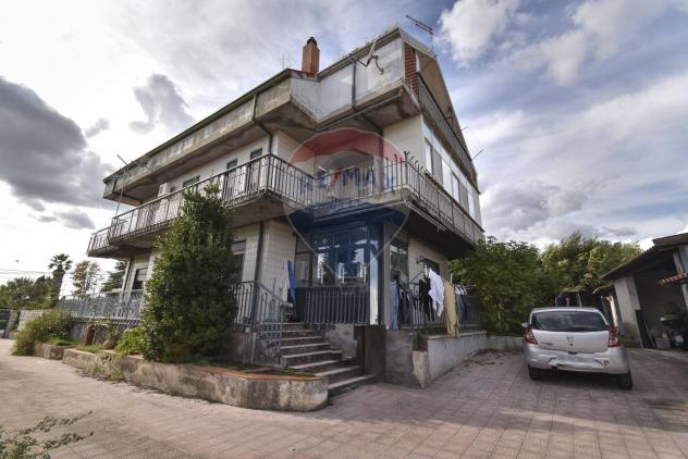 Porzione di villa in vendita a Mascalucia - Foto 11