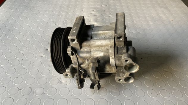 Compressore climatizzatore Subaru Forester 2.0 benzina del 2013 (73111SC020)