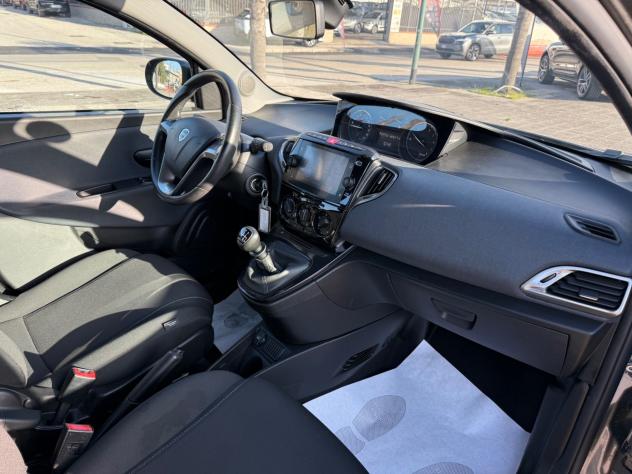 Lancia Ypsilon 1.0 FireFly 5 porte S&S Hybrid Ecochic UnYca - Foto 10