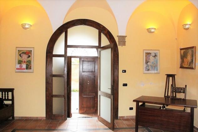 Orvieto centro - Vendesi locali uso ufficio facilmente trasformabili in abitativo in posizione centralissima - Foto 2
