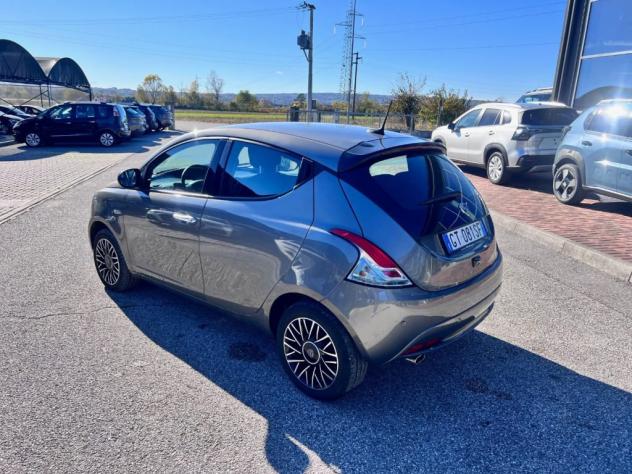 Lancia Ypsilon 1.0 FireFly 5 porte S&S Hybrid Platino - Foto 4