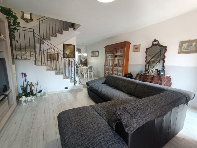 Villetta a schiera in vendita a Avenza - Carrara 200 mq Rif: 1330476 - Foto 3