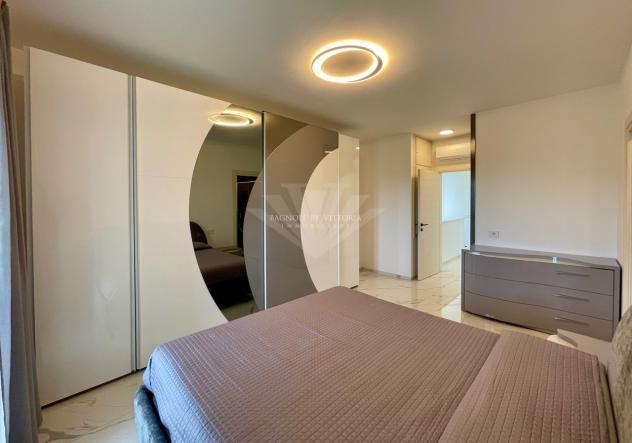 VILLA di 12 vani e di 180 mq (PIETRASANTA) rif. 442/VV - Foto 19