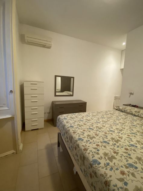 Bilocale con terrazzo in Via Vigevano 27 (Navigli) - Foto 12