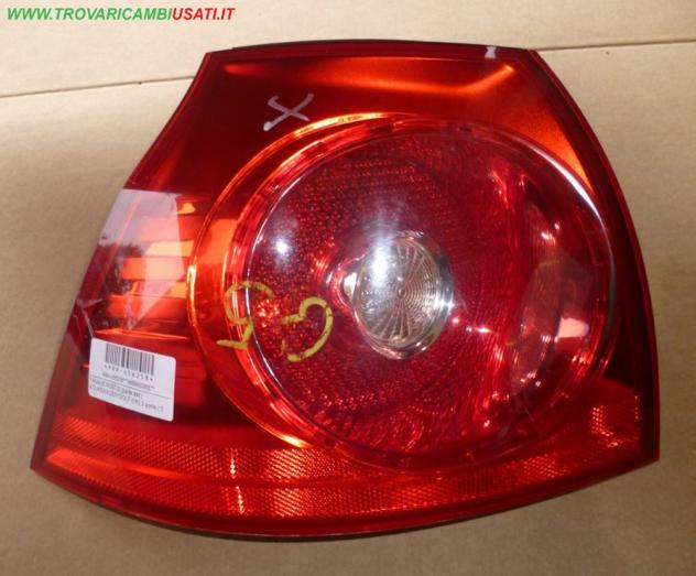 FANALE POST.S.(parte est.) VOLKSWAGEN GOLF (1K) 3 porte / 5 porte  Parti elettriche  Fanaleria  Fanali  Fanale post. sx. VOLKSWAGEN - GOLF 5 - 01-11-2