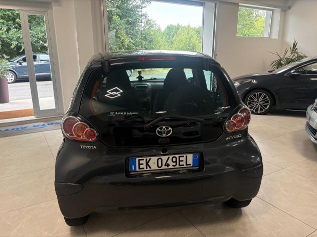 Toyota Aygo 1.0 12V VVT-i 5 porte Deep Ocean Connect - Foto 5