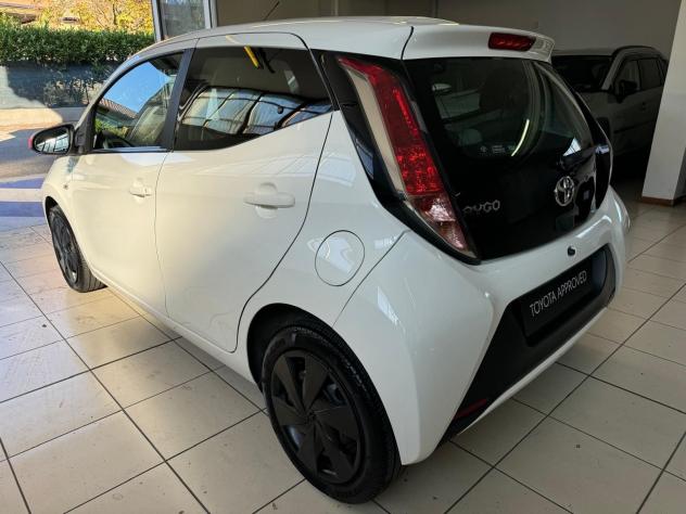 Toyota Aygo Aygo 5p 1.0 x-black tss - Foto 8