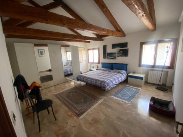 Appartamento di 141 m² con più di 5 locali in vendita a Venezia - Foto 13
