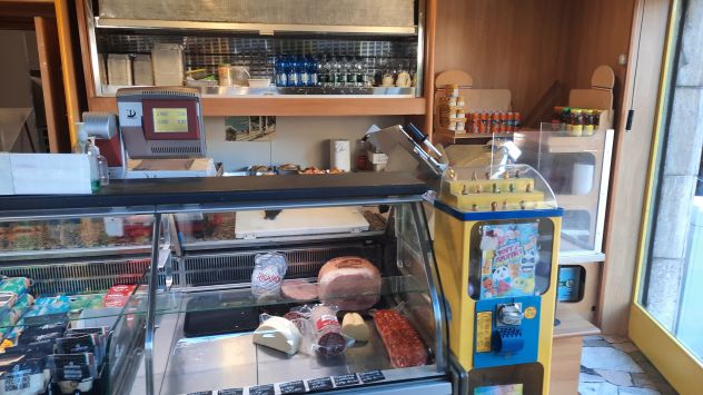 PANIFICIO A CORSICO 150 MQ ANGOLARE ADATTO A GASTRONOMIA PAN CAFFE' - Foto 3
