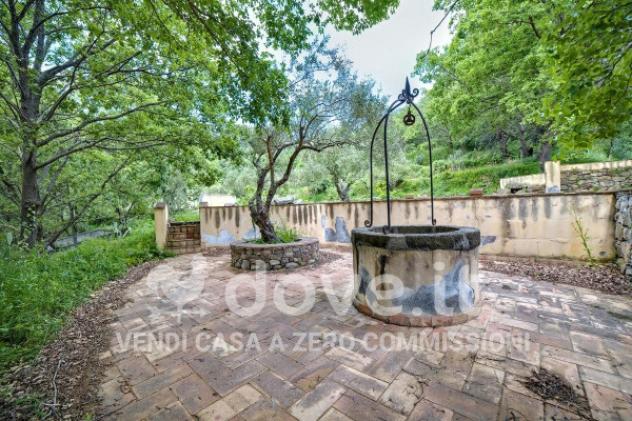 Rustico / Casale di 250 m² con 5 locali e posto auto in vendita a Francavilla di Sicilia - Foto 5