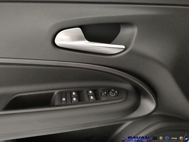 Jeep Avenger 1.2T 110cv e-Hybrid Black Edition - Foto 9