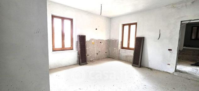Foligno vendesi casa indipendente 9 vani 320 Mq - Foto 3