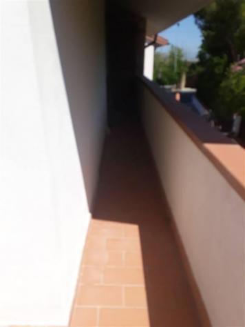 Porzione di bifamiliare con ampio giardino e piscina vendesi - Foto 12