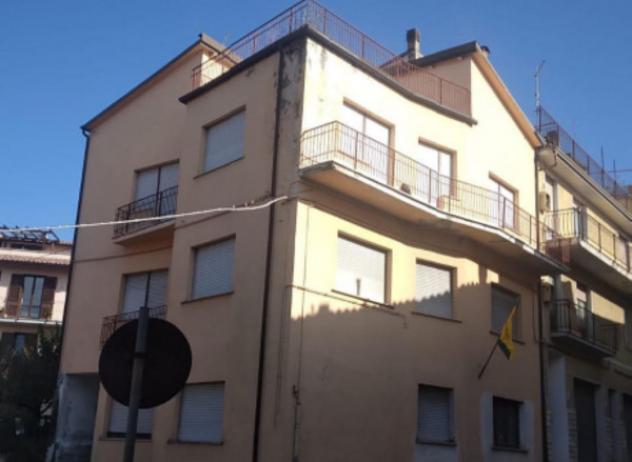 Immobile in asta di 290 m² in vendita a Gualdo Tadino - Foto 4