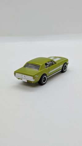 Matchbox Ford Mustang GT CS 1968 2010 MB812 lime con striscie bianche - Foto 4