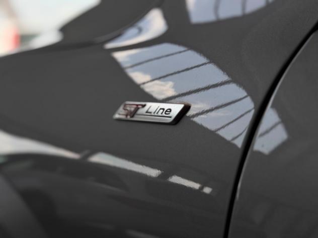 Ford Kuga 1.5 EcoBlue 120 CV 2WD ST-Line - Foto 9