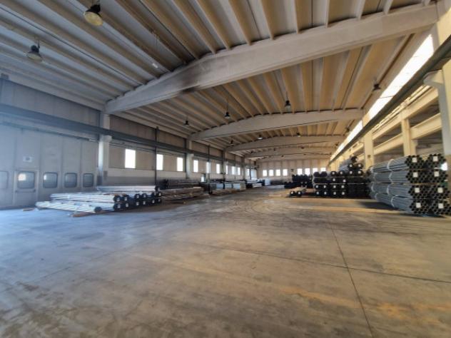 Immobile di 8250 m² con più di 5 locali in vendita a Abbiategrasso - Foto 6