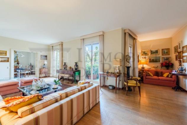 Appartamento di 236 m² con 5 locali e box auto doppio in vendita a Milano - Foto 4