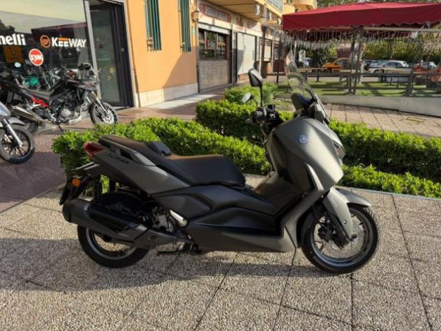 YAMAHA X-MAX 300 TUTTO INCLUSO ANCHE PASSAGGIO! MINI RATE rif. 24226653 - Foto 9