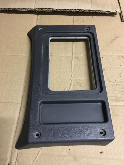 Cornice leva cambio marce Mitsubishi Pajero 1 serie L040 82>91