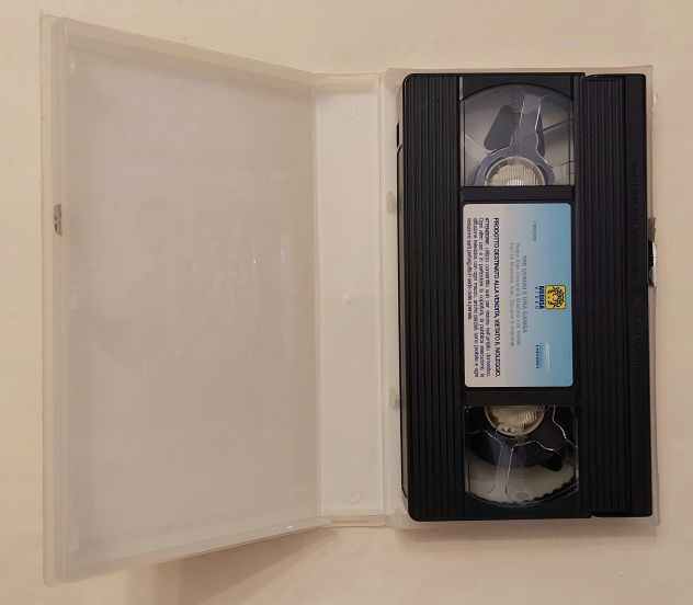 VHS Tre Uomini e Una Gamba:Aldo Giovanni Giacomo Distribuzione Medusa, 1997 - Foto 4