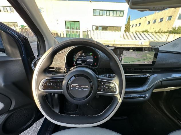 FIAT 500 500e 42 kWh La Prima - Foto 9