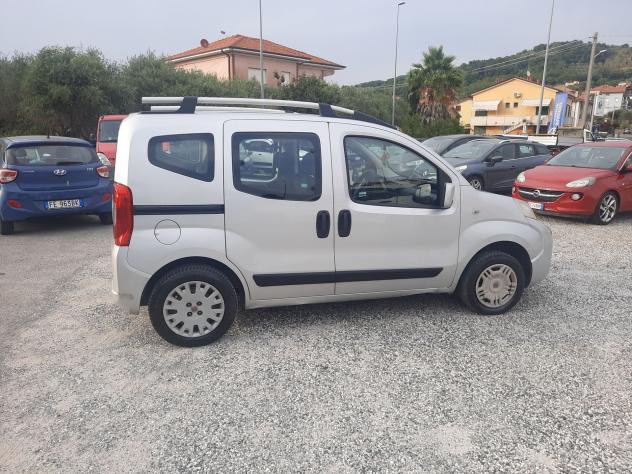 FIAT QUBO 1.4 8V 77 CV Dynamic Natural Power - Foto 8