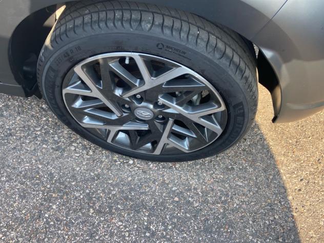 Hyundai Kona Hybrid 1.6 HEV xclass 2WD DCT-SOLO KM. 17.093 - Foto 9