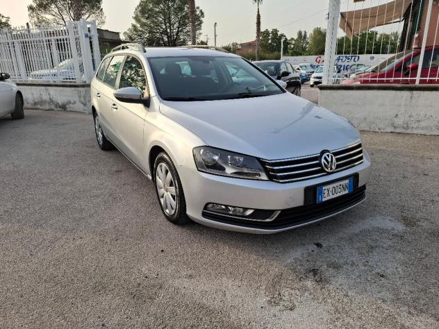 Volkswagen Passat 1.6 TDI 105CV BlueMotion - Foto 3