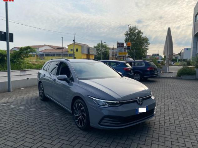 VOLKSWAGEN Golf Variant 2.0 TDI SCR DSG Life rif. 23927002 - Foto 3