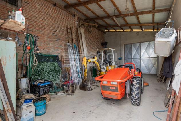 Ampia Porzione di Casa con Giardino e Servizi - Foto 11